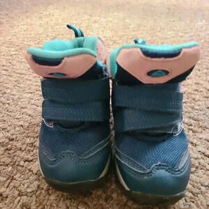 Girls winter shoes 